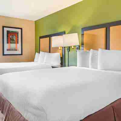 Extended Stay America Suites - Auburn Hills - University Drive Rooms