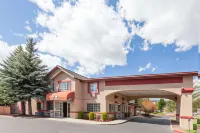voco Flagstaff Swift Travel Center附近的飯店