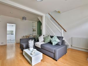 Urban Central 2-Bed Flat