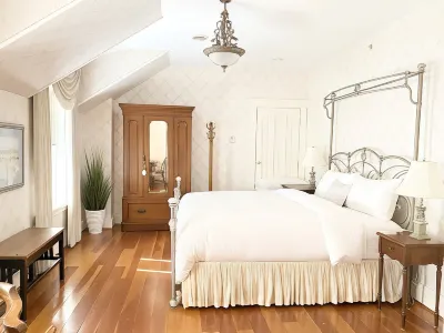 Princess and the Pea Hotel Hotel dekat Trinity Western University