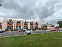 The Lodge Hotel and Banquets Hotel di Bridgeton