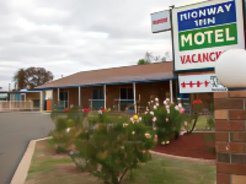 Highway Inn Motel Hotels in Hay