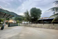 RedDoorz near Kantor Bupati Tapanuli Tengah Aek Tolang Hotel dekat Pantai Pandan Indah TapTeng