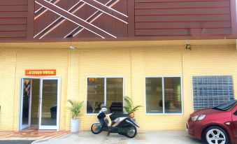 RedDoorz Near Gedung Kesenian Palopo