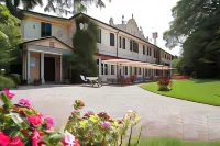 Hotel Villa Luppis Hotels near Chiesetta di Santa Caterina d＇Alessandria