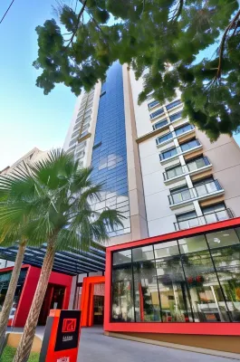 Radisson Red Campinas Hotels near Americanas