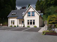 클레이모어 게스트 하우스와 아파트 피틀로크리 호텔