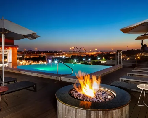 Canvas Hotel Dallas Hotels near Warrior Field