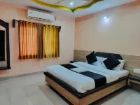Hotel Sai Laxmi- Walkable Distance from Sai Baba Temple