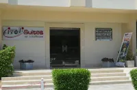 Rivoli Suites Отели в г. 
