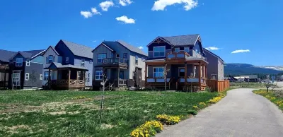 the Sunset House - modern comfort with spectacular views Hotels near Leadville Railroad