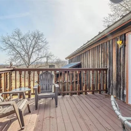 Historic 1840 Year Old Farmhouse Homestead in an Idyllic, Countryside Setting