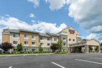 Fairfield Inn & Suites Slippery Rock Hotels in Slippery Rock