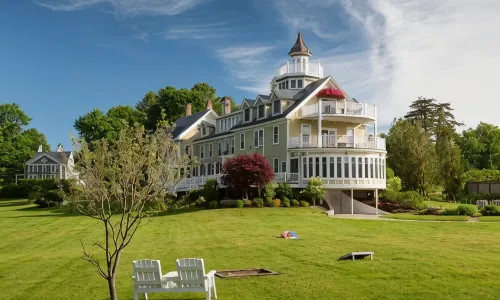 Captain Nickels Inn