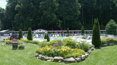 A Holiday Motel - Maggie Valley