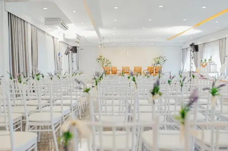 Kiatnakhon Hotel Отели в г. Накхонситхаммарат