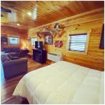 Peaceful and quiet cabin with keypad entry for convenient self check in.