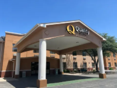 Quality Suites Midland North Loop 250 Hotels in Midland