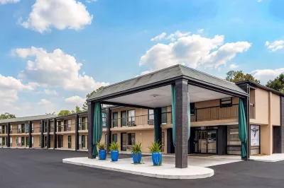 Super 8 by Wyndham Daleville/Fort Novosel Hotels in Daleville