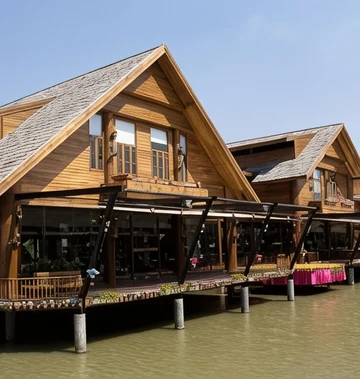 รูปภาพของโลตัสแลนด์ รีสอร์ท