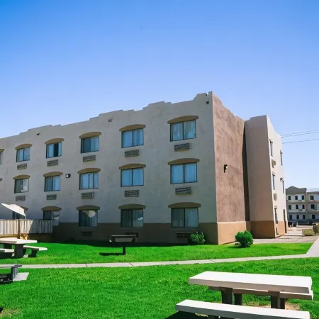 Super 8 by Wyndham Yuma