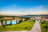 HOTIDAY Room Collection - Massa Alta Hotels in Massa Marittima