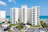 Seaside Solace: Panoramic Views! Oceanfront Condo, King Bed, Pool, Tennis,Cabana