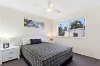 Tin Can Bay Tourist Park Hotels in Rainbow Beach