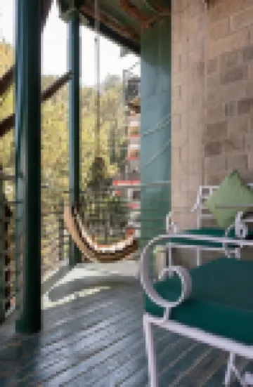 Hotel Kasauli Regency Stags Not Allowed