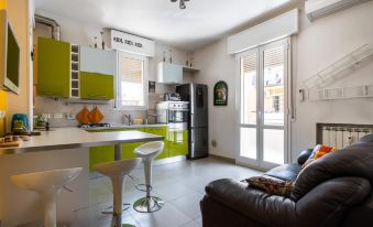 Bergonzoni Modern Apartment by Wonderful Italy