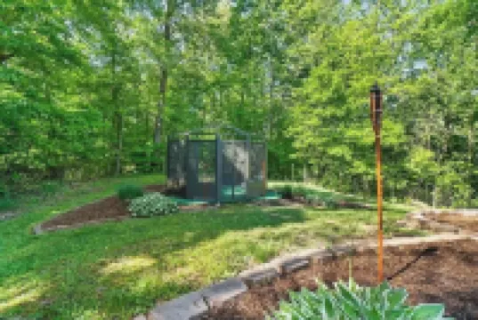 4-Bedroom Home - 2 King Beds, Summer Pool, Pool Table, Air Hockey + More