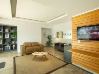 โรงแรมบริสตอลซาบรินา โรงแรมในจอยน์วิลล์