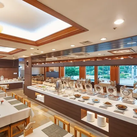 Kumho Seorak Resort Отели рядом с достопримечательностью «Водопад Пирён»