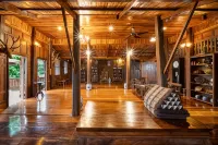 Athithara Homestay فنادق في بانغ ساي