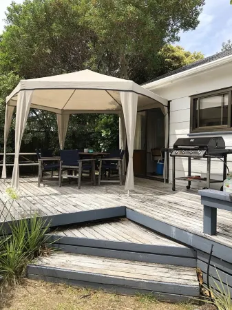 Pauanui Beach House. Отели в г. Пауануй