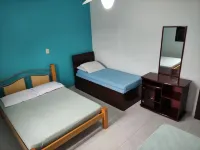 Beach house: 5 bedrooms, swimming pool, barbecue, billiards. Excellent location. Hotels in Bertioga