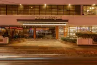 攝政大道飯店 Durbar Hall Art Gallery附近的飯店