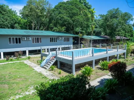 Benarat Lodge Отели в г. Miri Division