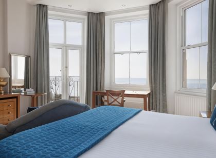 The Cumberland Hotel