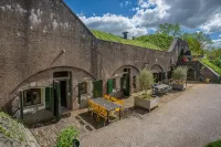 Fort Vuren Hotels in Leerdam