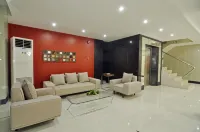 717 Cesar Place Hotel
