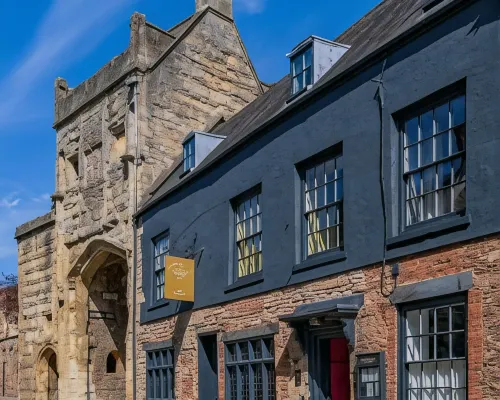The Ancient Gatehouse & Rugantino Restaurant Hotels in Wells
