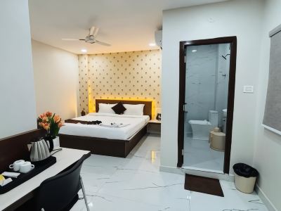 Hotel Mithra Grand