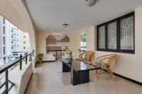 Corner Stay Serviced Apartment-Racecourse Hotel di 