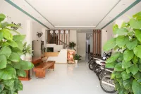Quốc Hùng Hotel Hotel di Phường An Xuân