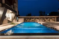 Regenta Place Igatpuri - Pools