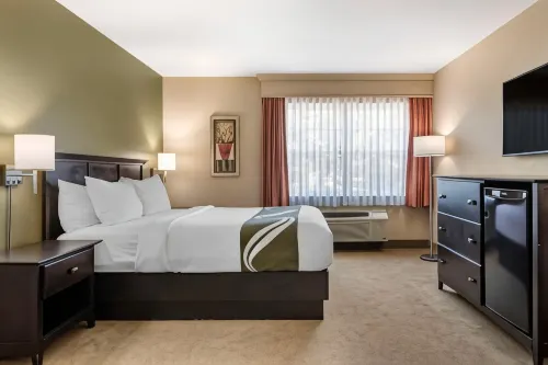 Quality Inn & Suites Hotels in Kings County