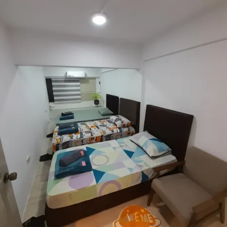 CoLiving Hostel Menglait Отели рядом с достопримечательностью «Jubilee Park»