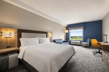 Holiday Inn Express Strathroy