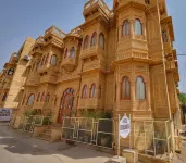 Hotel Royal Haveli - parking